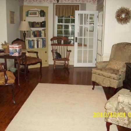 Kemptville The Old Shipman House Bed & Breakfast מראה חיצוני תמונה