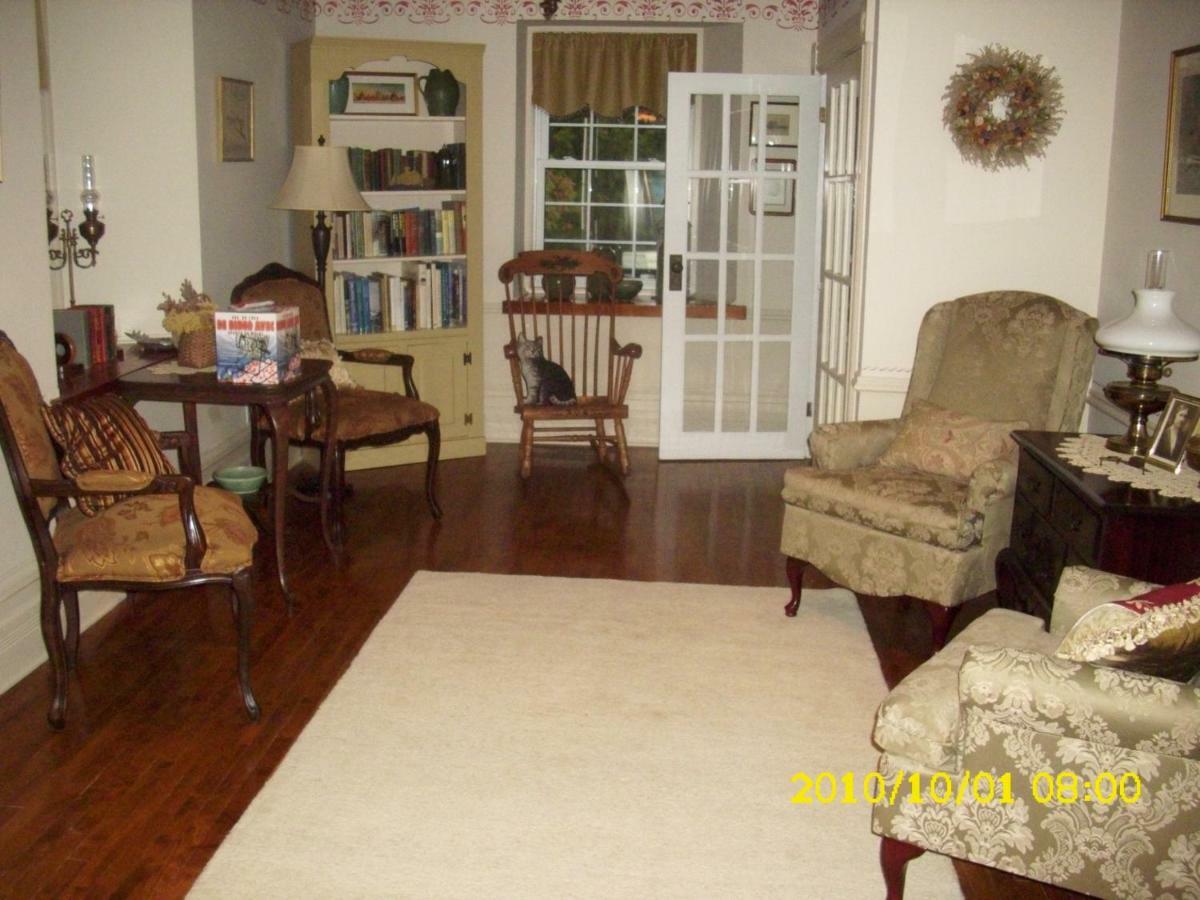 Kemptville The Old Shipman House Bed & Breakfast מראה חיצוני תמונה